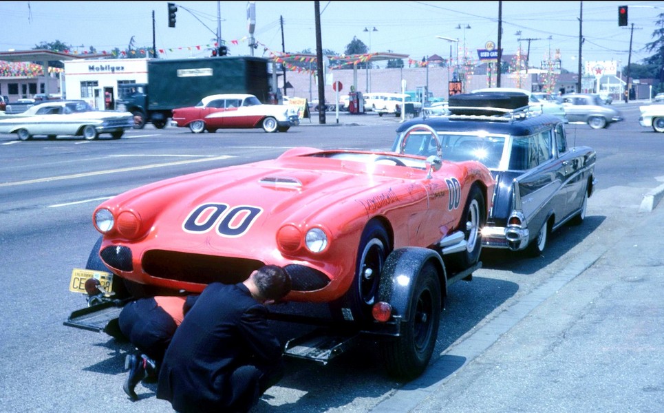 Dave MacDonald and Jim Simpson in the Corvette Special